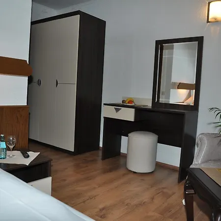 Szálloda Zum Kuhlen Grund